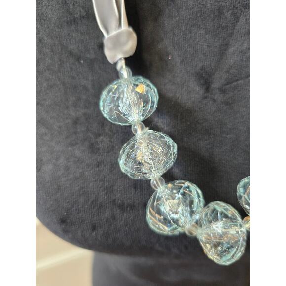 Women's Clear Glass Bead Necklace With Velvet Ribbon Tie For Elegant Style - Picture 5 of 6